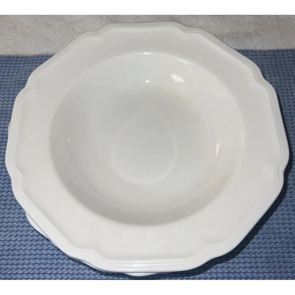 Mikasa Antique White Ultima+ HK400 Set of 4 Rimmed Soup Bowls 9.25"